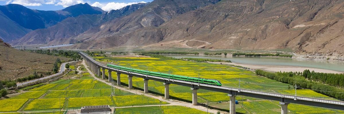 Tibet China train