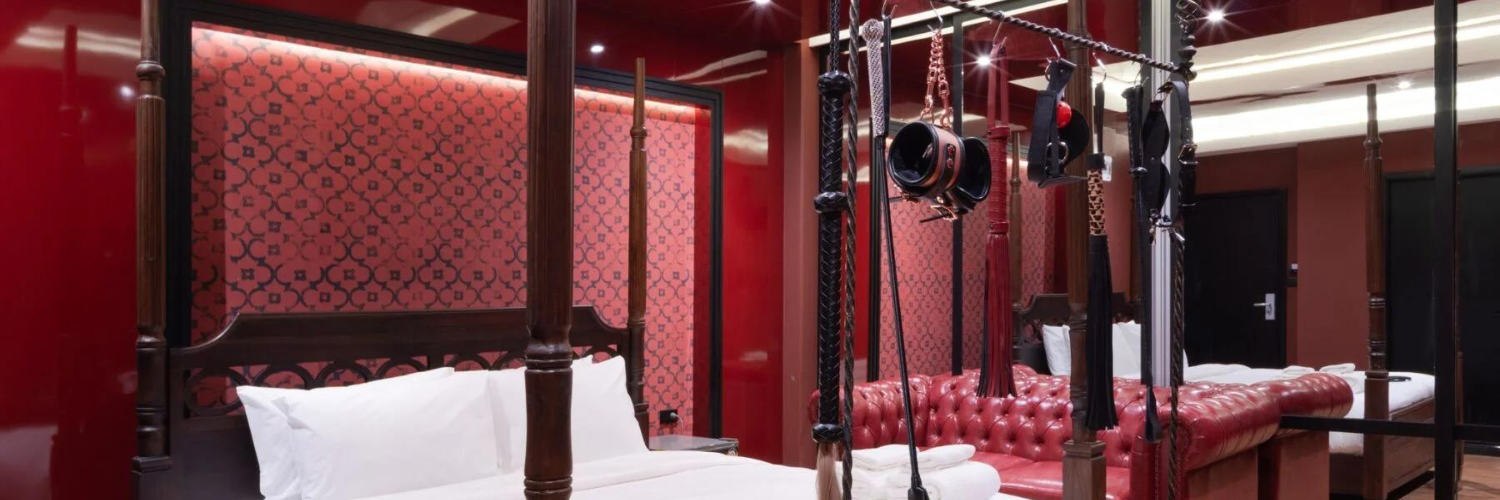 Thailand - ‘Fifty Shades of Grey’ Hotel Room<br />
