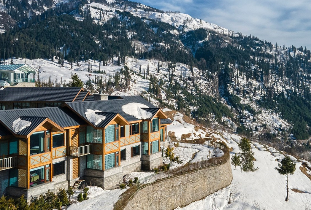 Luxury Meets Spiritual Bliss in the Himalayas