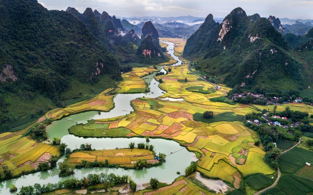 Vietnam – River Deep, Mountain High