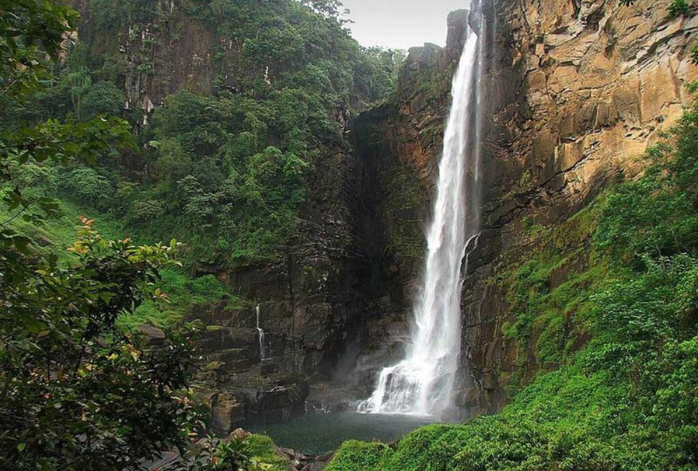 Sri Lanka: Highlands, Hikes & Hidden Falls