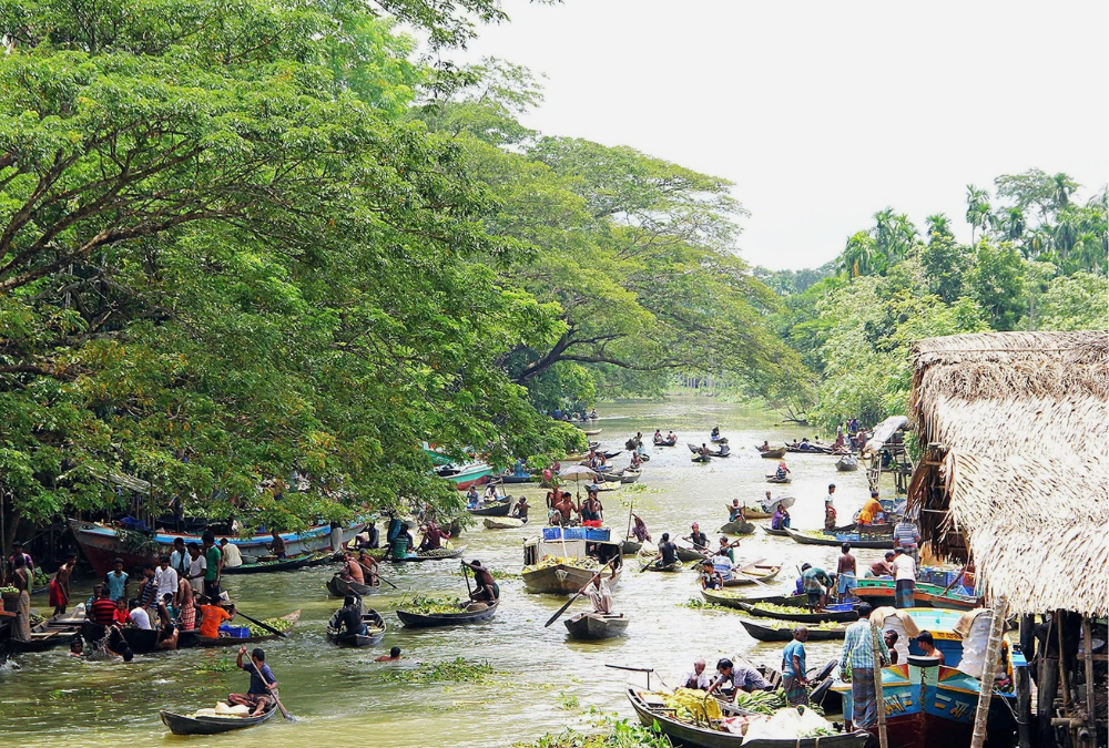 Bangladesh: Floating Guava Markets
