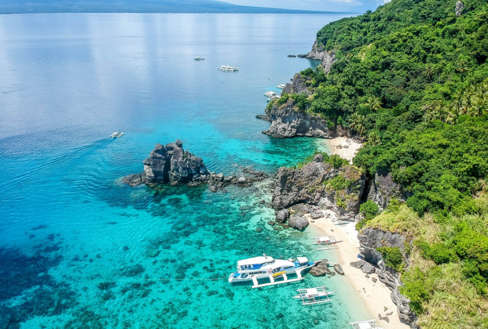 Philippines: Dumaguete, Naturally