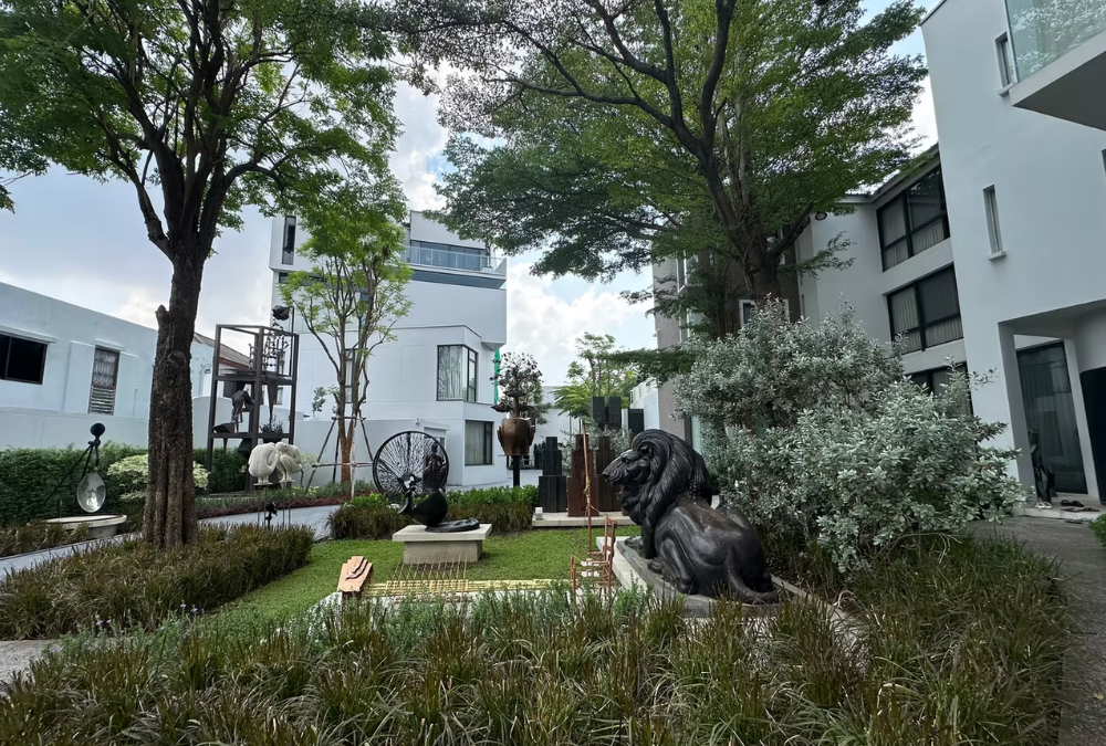 Thailand: Inside Kunawong House